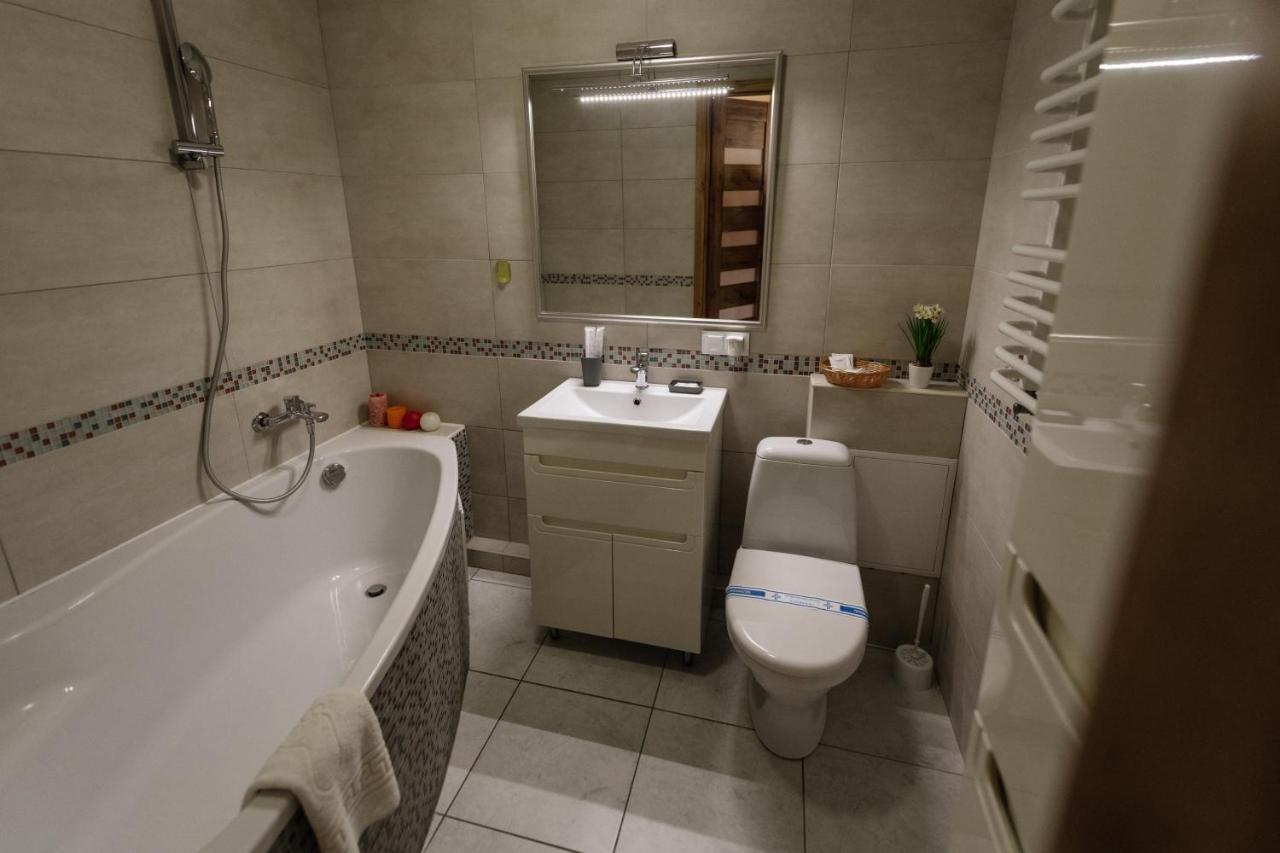 Тиха Та Комфортна Квартира Ternopil Exterior foto